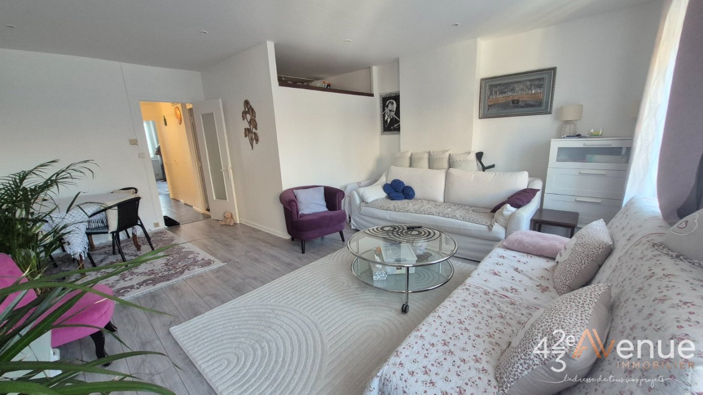 APPARTEMENT T3 A VENDRE - ST ETIENNE CENTRE VILLE - 66 m2 - 87 000 &euro;