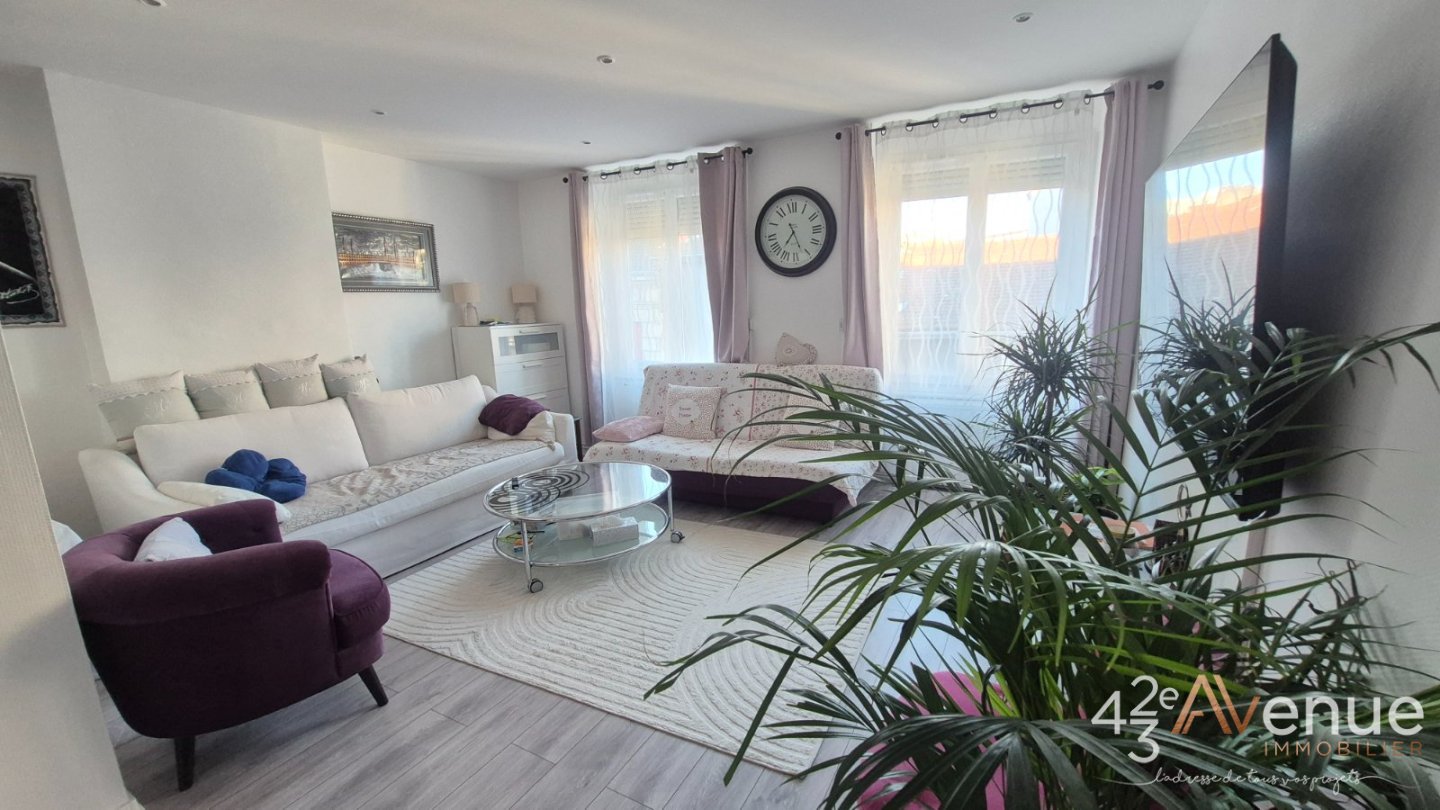 APPARTEMENT T3 A VENDRE - ST ETIENNE CENTRE VILLE - 66 m2 - 87 000 &euro;