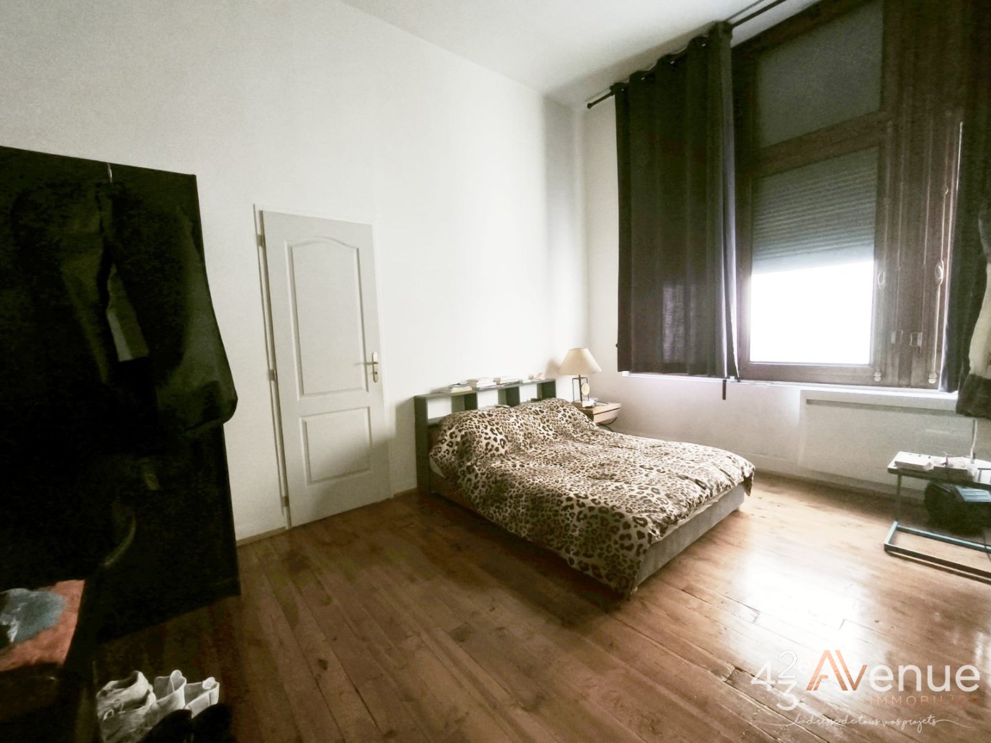 APPARTEMENT T3 A VENDRE - ST ETIENNE CENTRE VILLE - 188 m2 - 200 000 &euro;