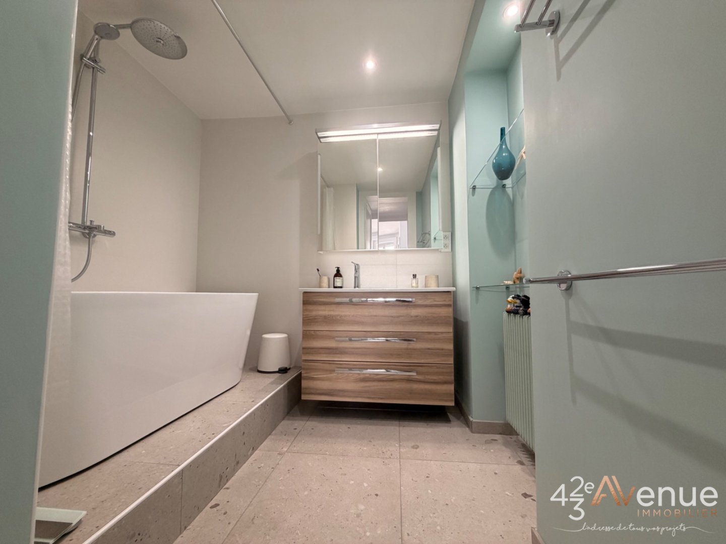 Magnifique F3 dernière étage 88 m2 hyper centre A VENDRE - ST ETIENNE CENTRE VILLE - 87.67 m2 - 138 000 &euro;