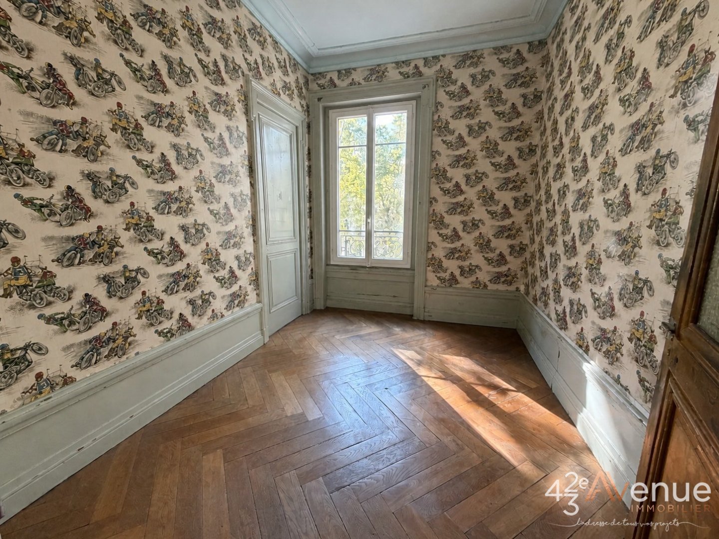APPARTEMENT T3 A VENDRE - ST ETIENNE CENTRE VILLE - 72.16 m2 - 72 000 &euro;