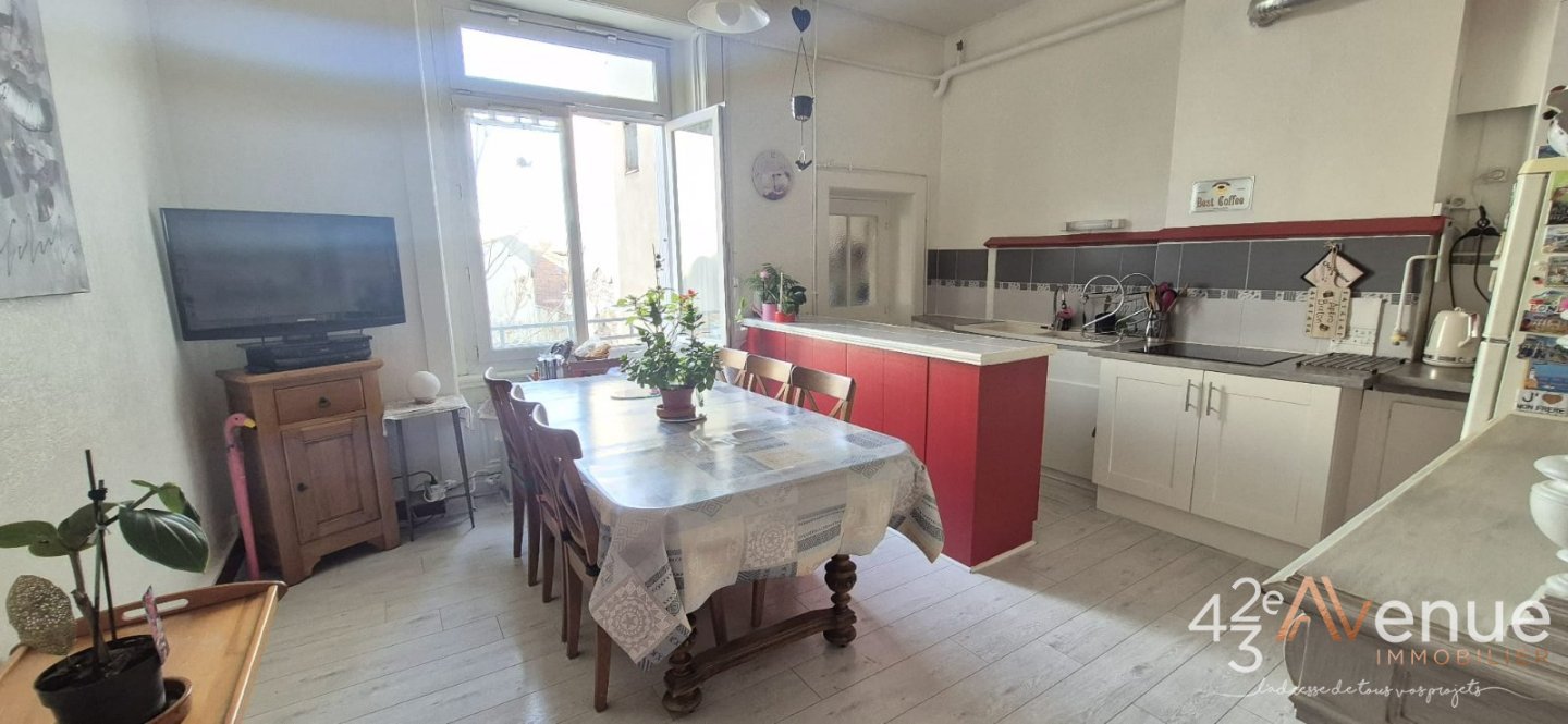 APPARTEMENT T3 A VENDRE - ST ETIENNE CENTRE VILLE - 64 m2 - 78�000�&euro;