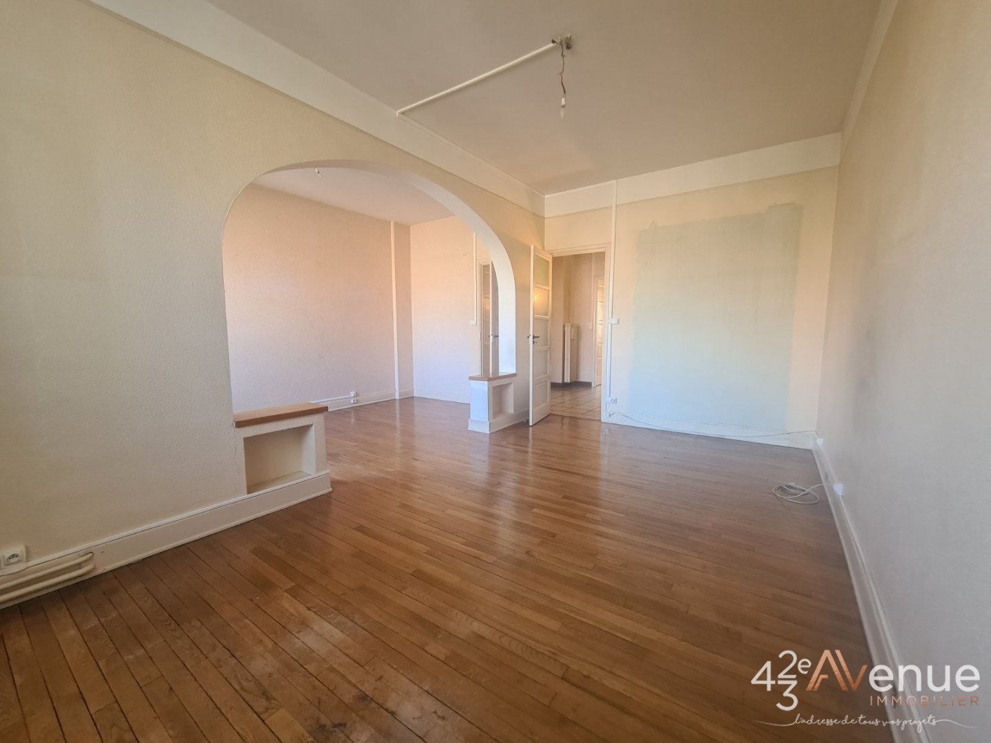 APPARTEMENT T3 A VENDRE - ST ETIENNE FACULTE   CENTRE DEUX - 70.62 m2 - 55000€