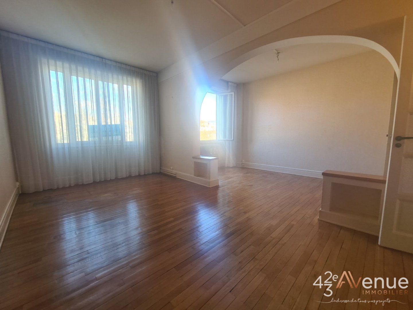 APPARTEMENT T3 A VENDRE - ST ETIENNE FACULTE   CENTRE DEUX - 70.62 m2 - 55000€