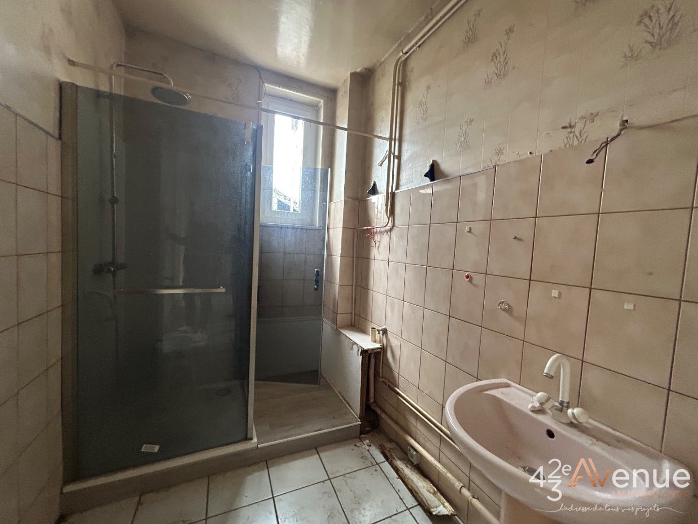 APPARTEMENT T3 - ST ETIENNE FACULTE   CENTRE DEUX - 82.5 m2 - VENDU