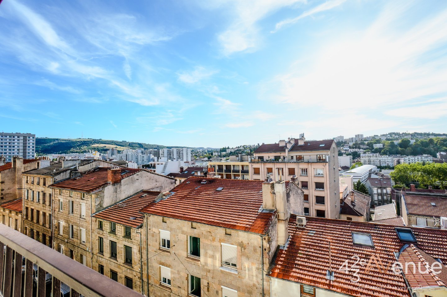 APPARTEMENT T3 A VENDRE - ST ETIENNE FACULTE   CENTRE DEUX - 81.6 m2 - 95 000 &euro;