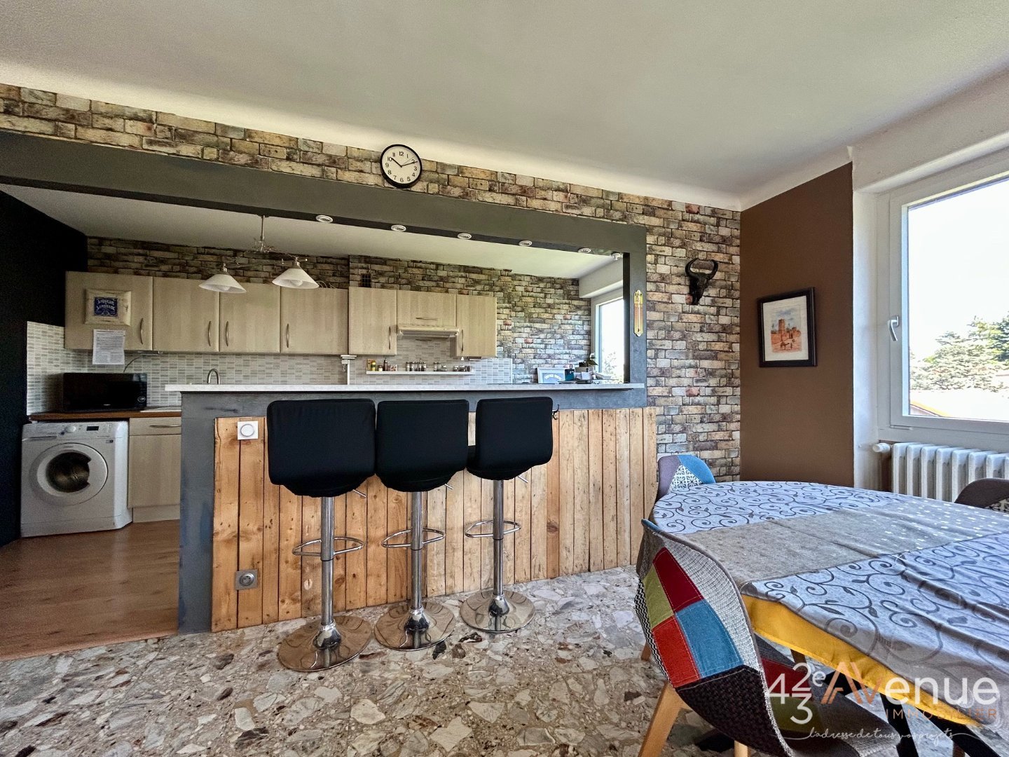 APPARTEMENT T3 A VENDRE - ST ETIENNE FAURIEL - 83.62 m2 - 89000€