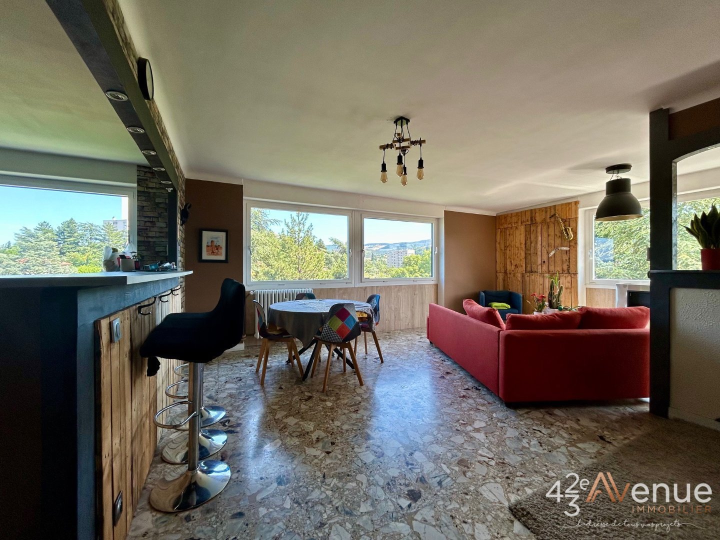 APPARTEMENT T3 A VENDRE - ST ETIENNE FAURIEL - 83.62 m2 - 89000€