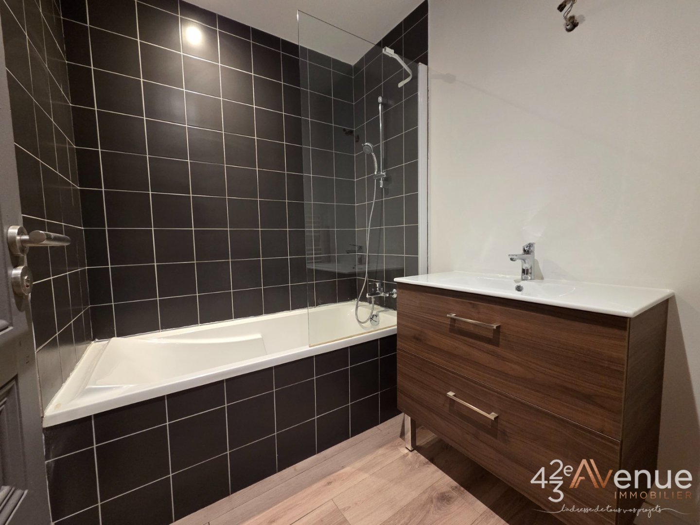 APPARTEMENT T3 A VENDRE - ST ETIENNE FAURIEL - 69.07 m2 - 120�000�&euro;