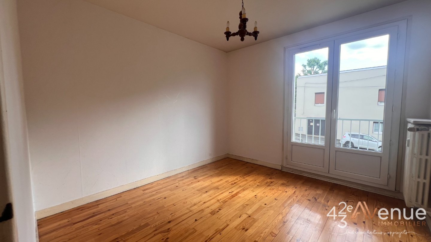 APPARTEMENT T3 A VENDRE - ST ETIENNE FAURIEL - 64 m2 - 75 000 &euro;