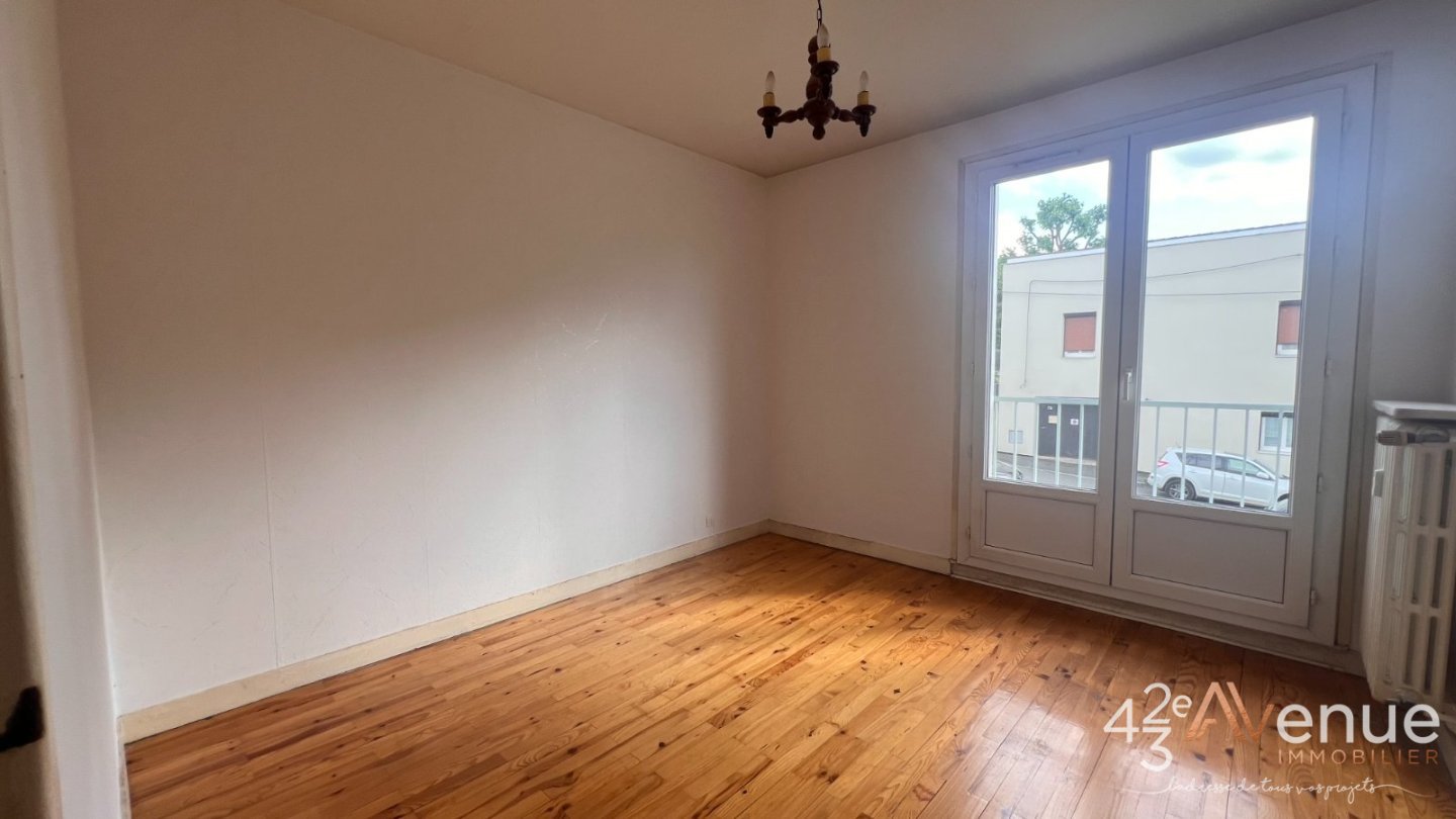 APPARTEMENT T3 A VENDRE - ST ETIENNE FAURIEL - 64 m2 - 75 000 &euro;