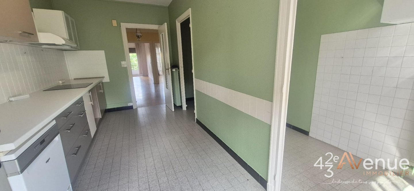 T4 A VENDRE - ST ETIENNE FAURIEL - 106 m2 - 164 000 &euro;