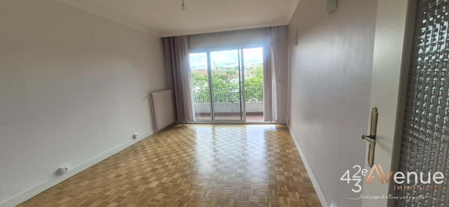 T4 A VENDRE - ST ETIENNE FAURIEL - 106 m2 - 164 000 &euro;