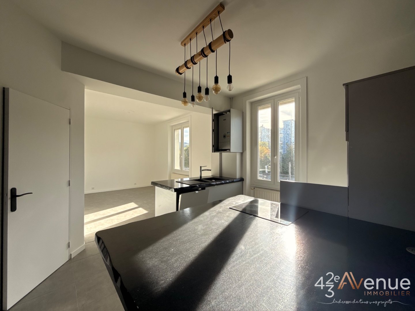 APPARTEMENT T3 A VENDRE - ST ETIENNE FAURIEL - 105.4 m2 - 115 000 &euro;