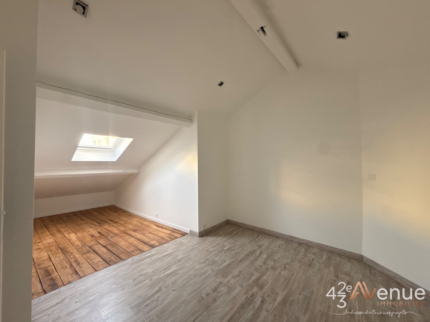 APPARTEMENT T3 A VENDRE - ST ETIENNE FAURIEL - 105.4 m2 - 115 000 &euro;