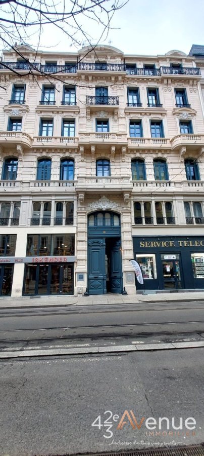 APPARTEMENT T3 A VENDRE - ST ETIENNE HYPER CENTRE - 59 m2 - 99�000�&euro;