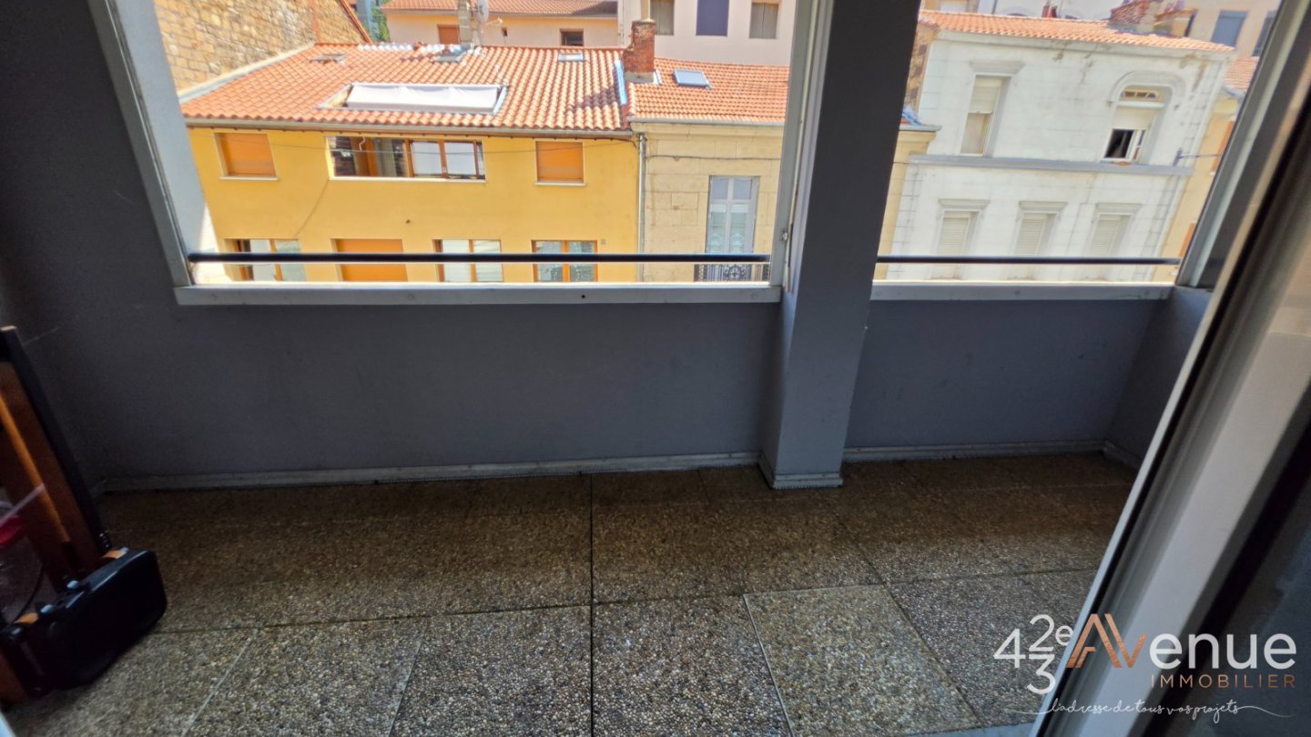 APPARTEMENT T3 A VENDRE - ST ETIENNE JACQUARD - 65.93 m2 - 130 500 &euro;