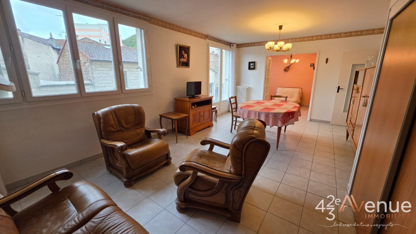 APPARTEMENT T3 A VENDRE - ST ETIENNE JACQUARD - 62.21 m2 - 79 000 &euro;