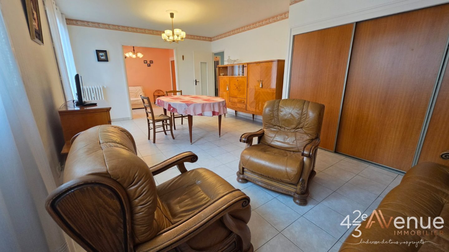 APPARTEMENT T3 A VENDRE - ST ETIENNE JACQUARD - 62.21 m2 - 79 000 &euro;