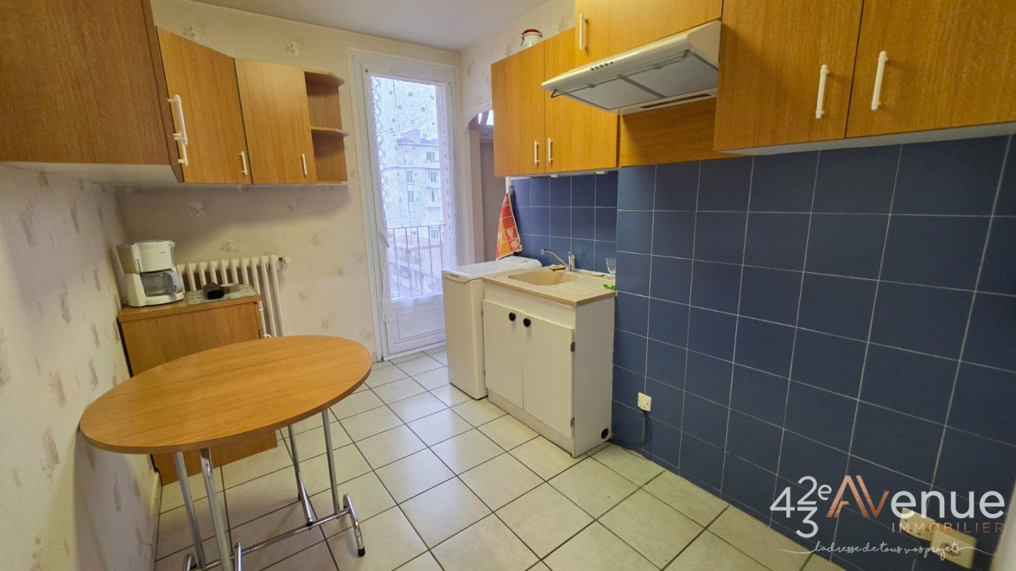 APPARTEMENT T3 A VENDRE - ST ETIENNE JACQUARD - 62.21 m2 - 79 000 &euro;