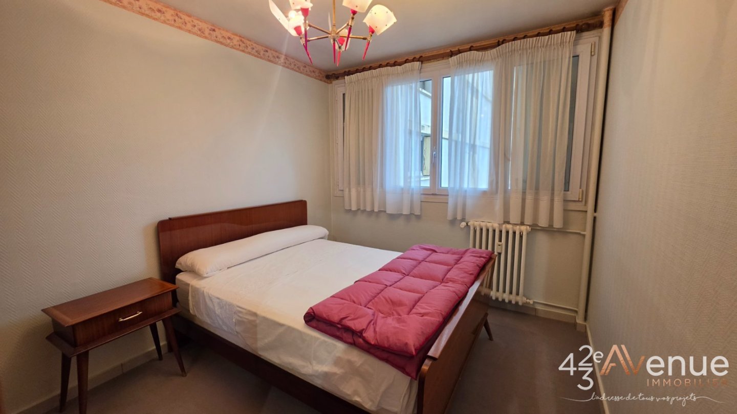 APPARTEMENT T3 A VENDRE - ST ETIENNE JACQUARD - 62.21 m2 - 79 000 &euro;