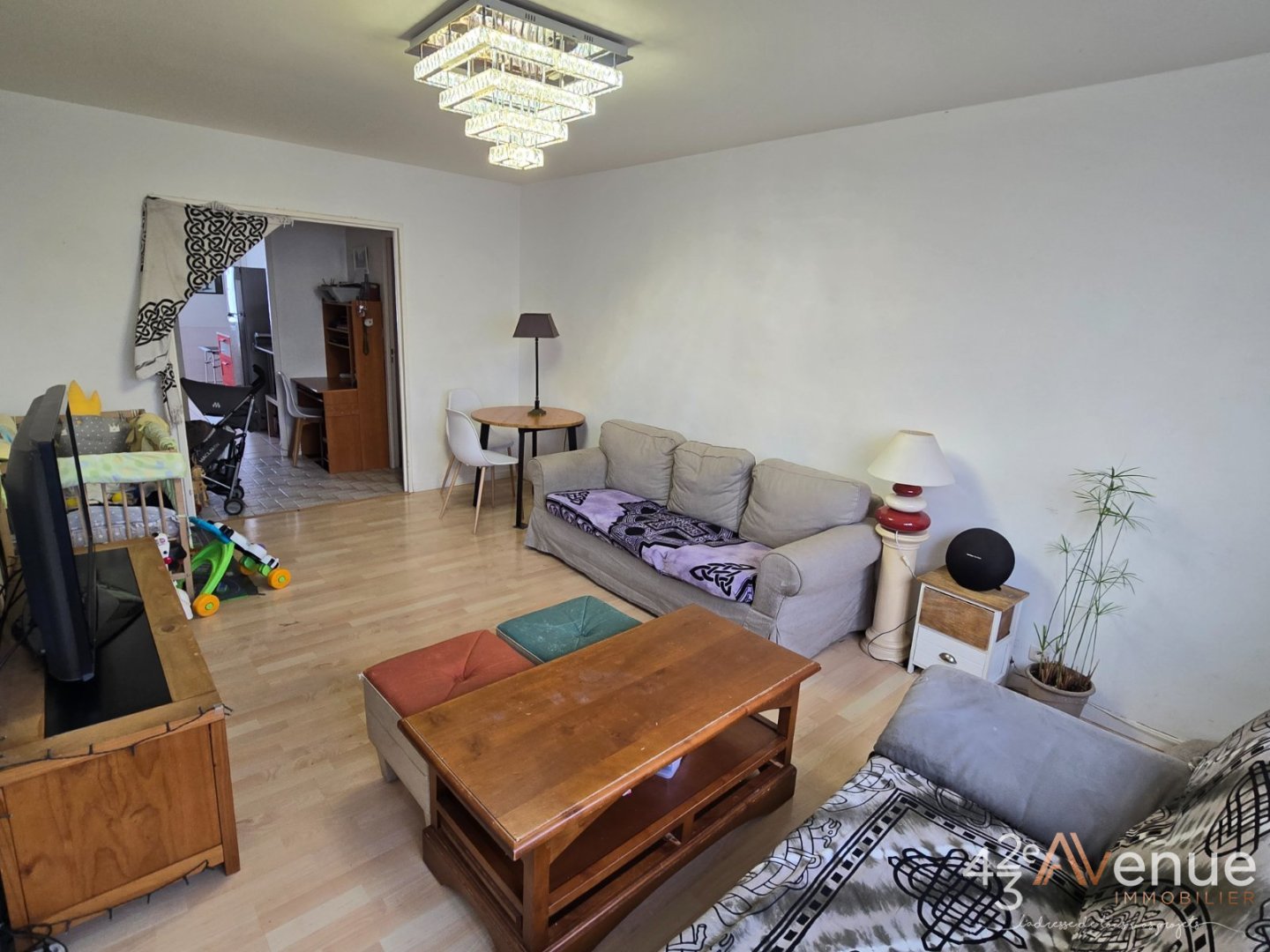 APPARTEMENT T3 A VENDRE - ST ETIENNE LA METARE - 68 m2 - 65000€