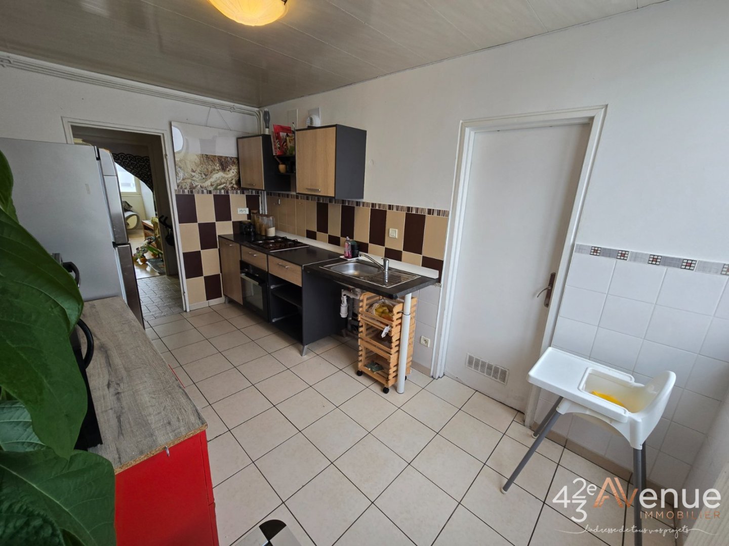 APPARTEMENT T3 A VENDRE - ST ETIENNE LA METARE - 68 m2 - 65000€