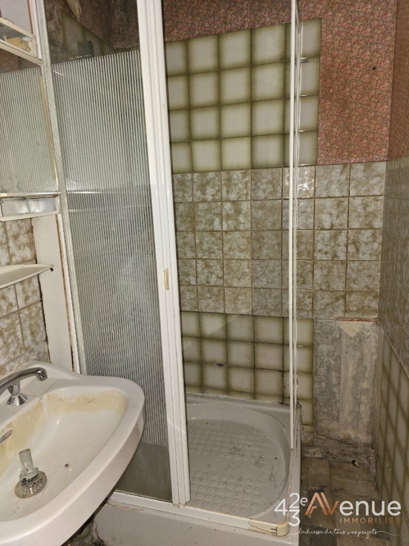 APPARTEMENT T3 A VENDRE - ST ETIENNE LA METARE - 46.11 m2 - 40000€