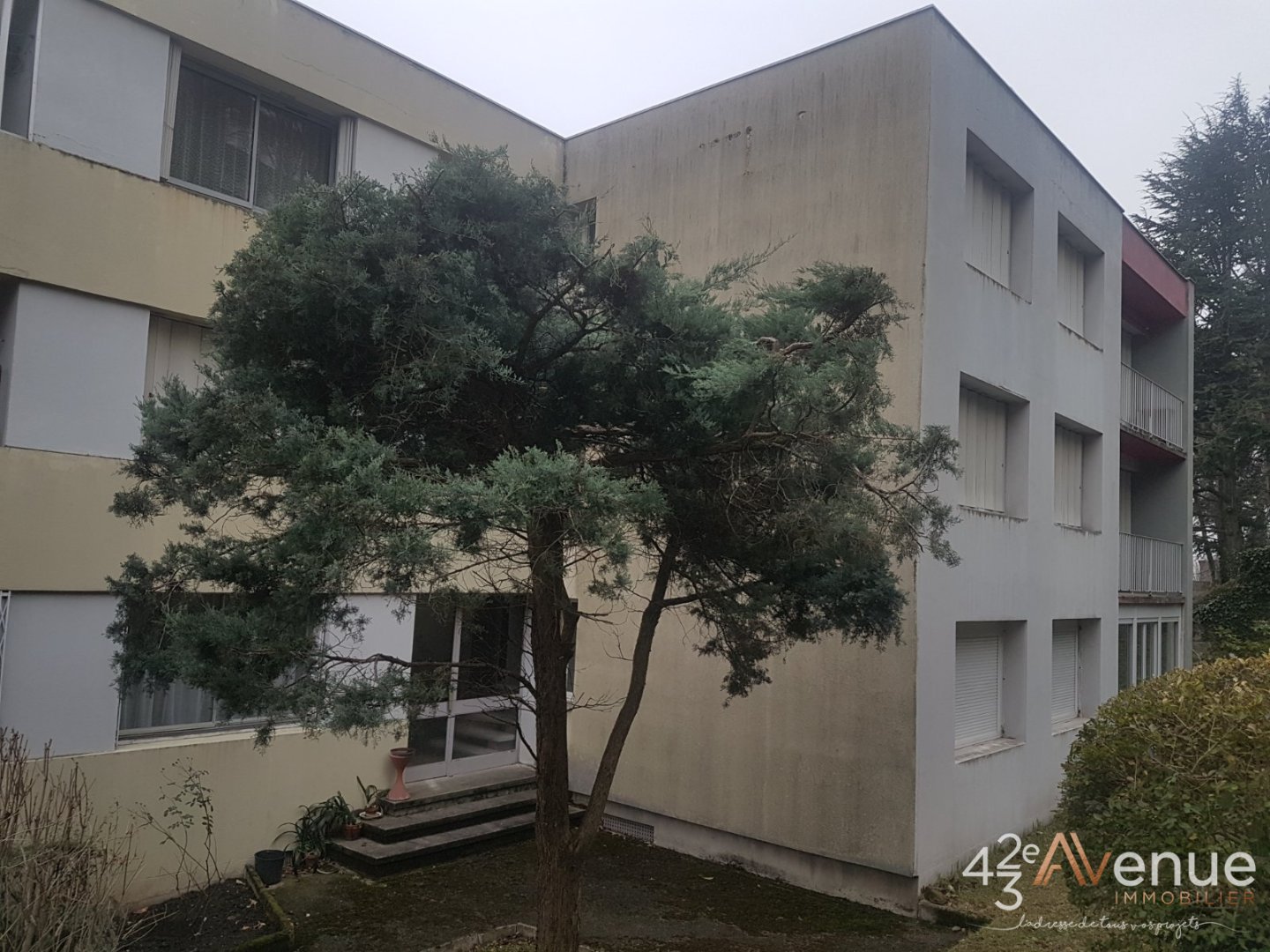 APPARTEMENT T3 A VENDRE - ST ETIENNE MONTAUD - 65.21 m2 - 88000€