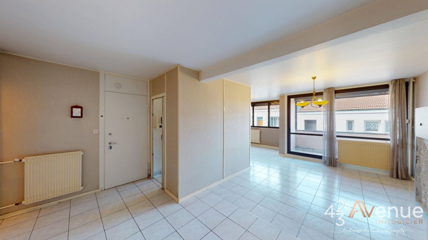 APPARTEMENT T3 - ST ETIENNE MONTHIEU - 70.48 m2 - VENDU