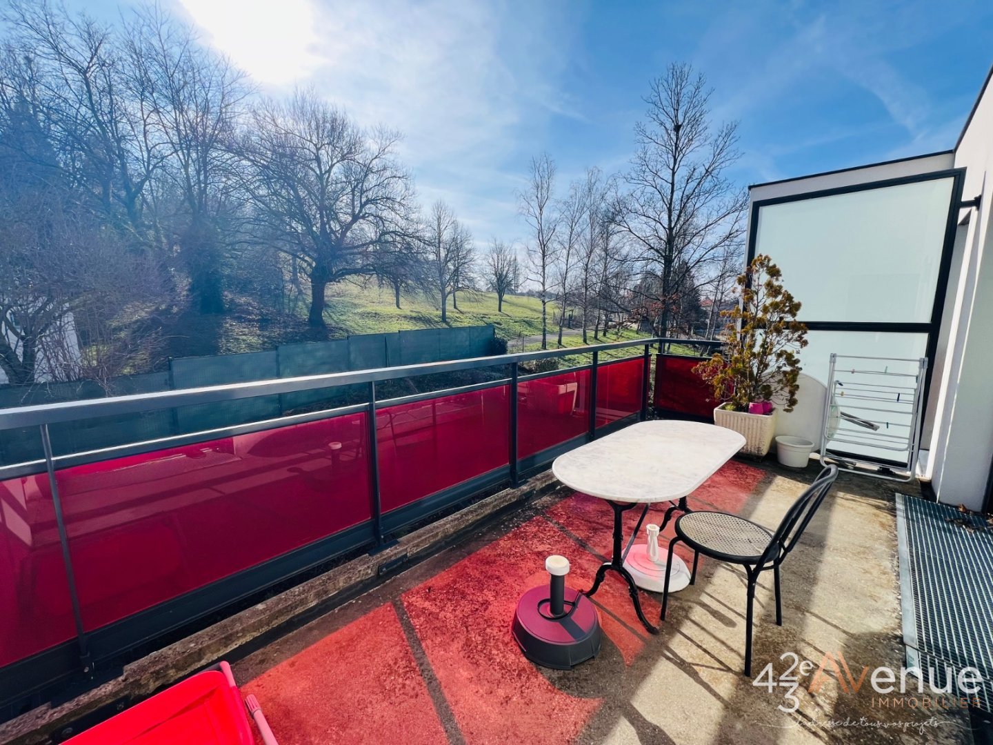 Appartement F3, terrasse, balcon et Garage A VENDRE - ST ETIENNE Secteur Golf - 70.1 m2 - 170�000�&euro;