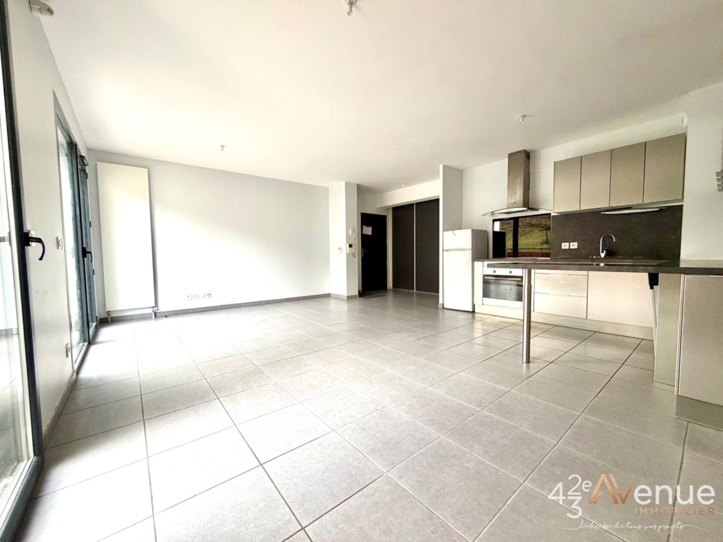 Appartement F3, terrasse, balcon et Garage A VENDRE - ST ETIENNE Secteur Golf - 70.1 m2 - 170�000�&euro;