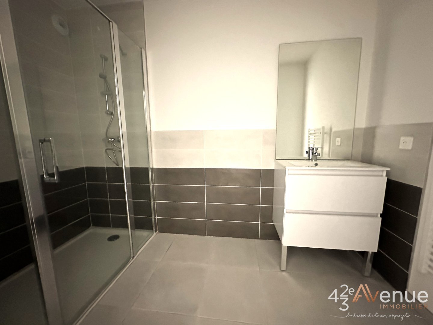 APPARTEMENT T3 A VENDRE - ST ETIENNE SOLAURE - 80.3 m2 - 229000€