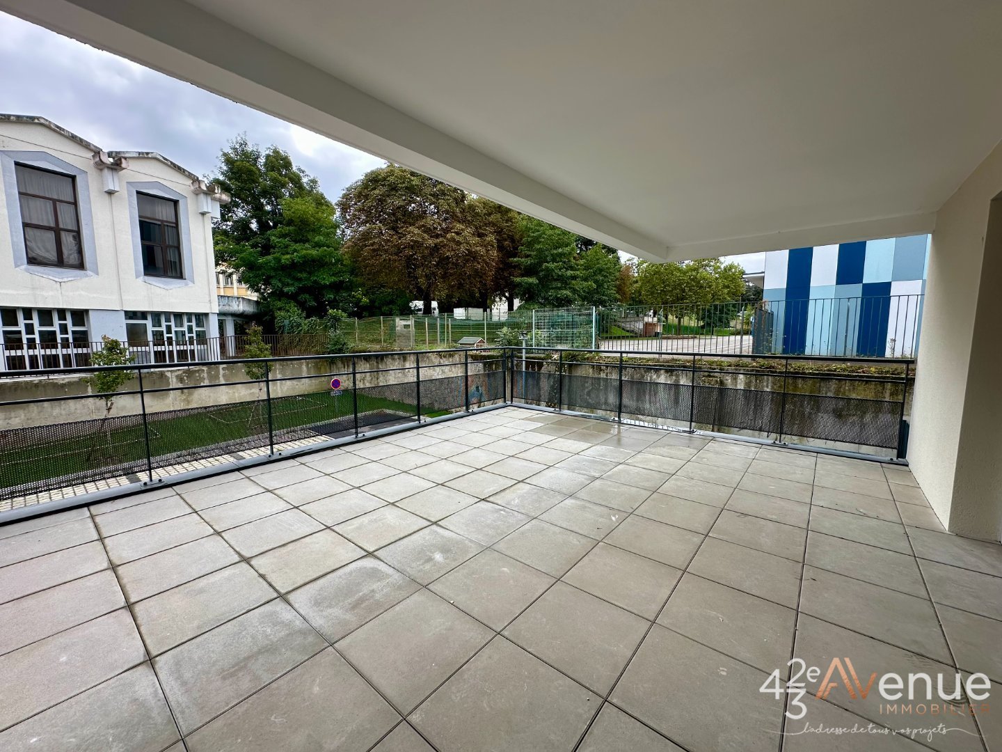 APPARTEMENT T3 A VENDRE - ST ETIENNE SOLAURE - 75.8 m2 - 175000€