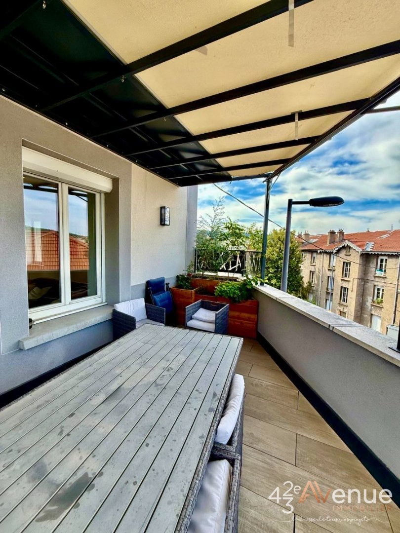 APPARTEMENT T3 - ST ETIENNE VILLEBOEUF - 106 m2 - VENDU