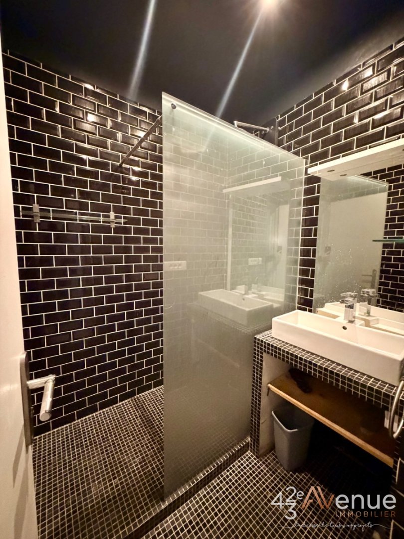 F3 de 61,38 m2 avec 25 m2 de terrasse A VENDRE - ST ETIENNE VILLEBOEUF - 61.38 m2 - 105�000�&euro;