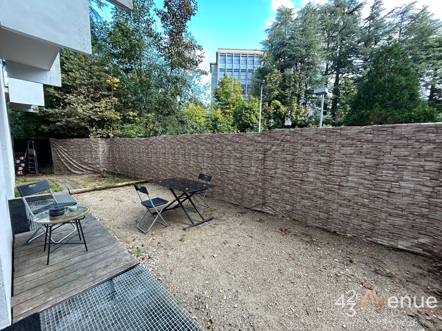 APPARTEMENT T3 - ST ETIENNE VIVARAIZE - 84 m2 - VENDU