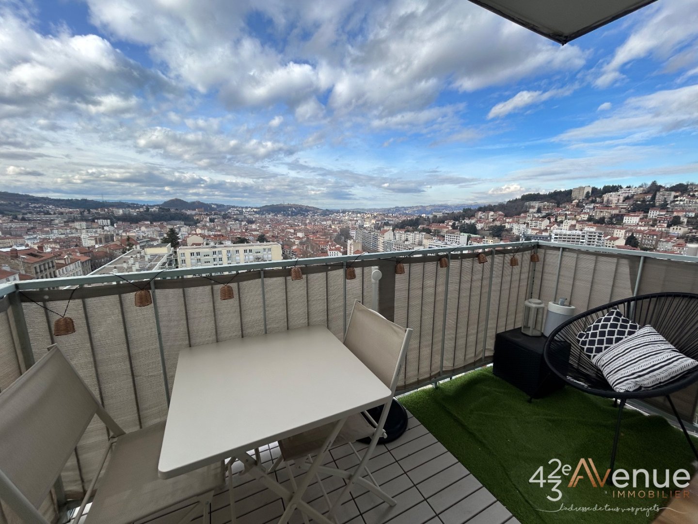 APPARTEMENT T3 A VENDRE - ST ETIENNE VIVARAIZE - 80 m2 - 159�000�&euro;