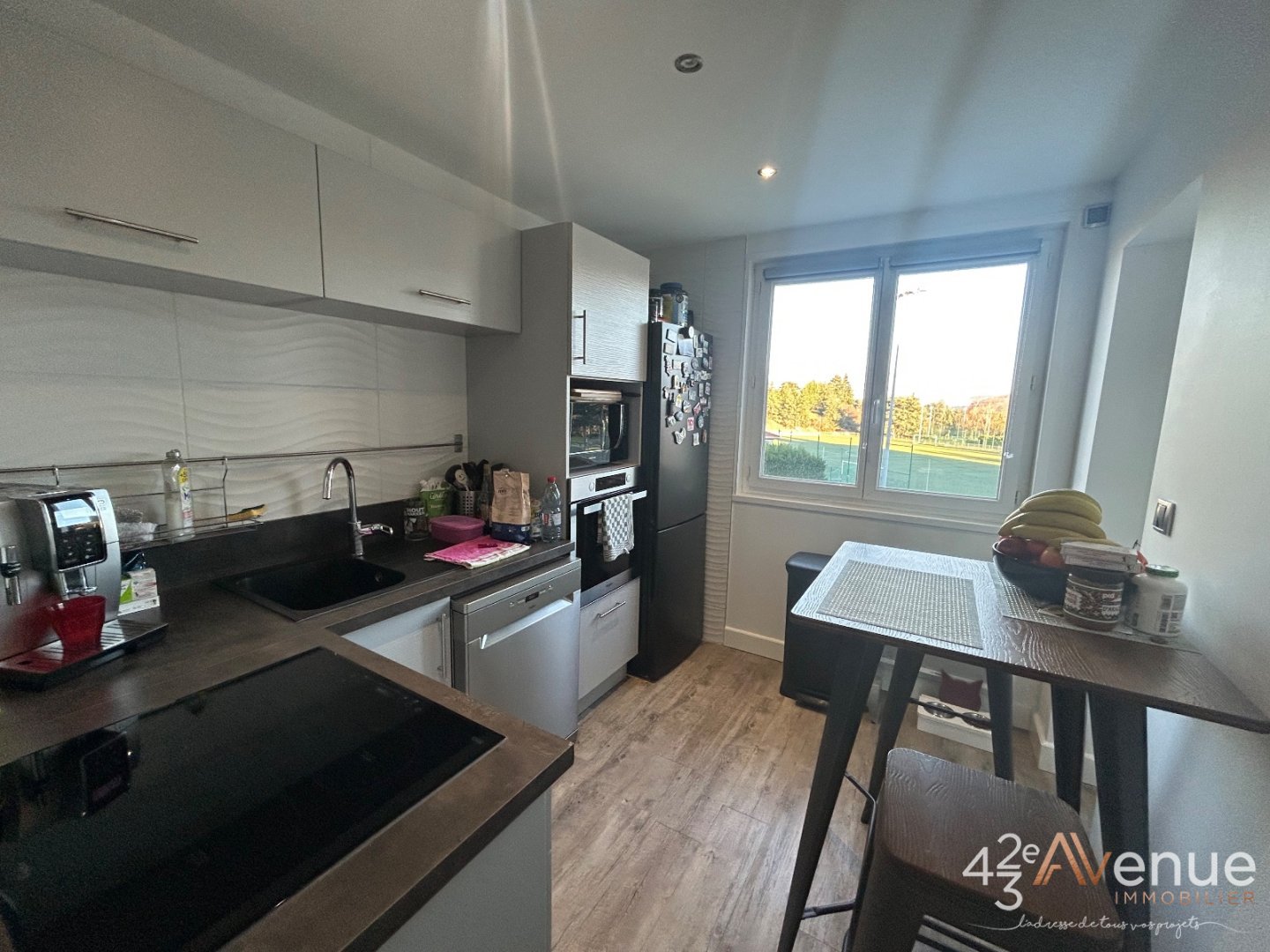 APPARTEMENT T3 A VENDRE - ST JEAN BONNEFONDS - 75 m2 - 155000€