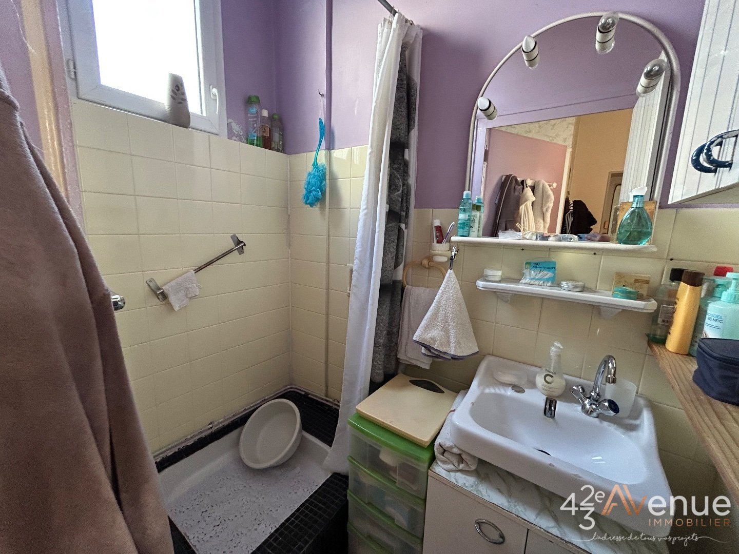 APPARTEMENT T3 A VENDRE - VILLARS - 66 m2 - 65�000�&euro;