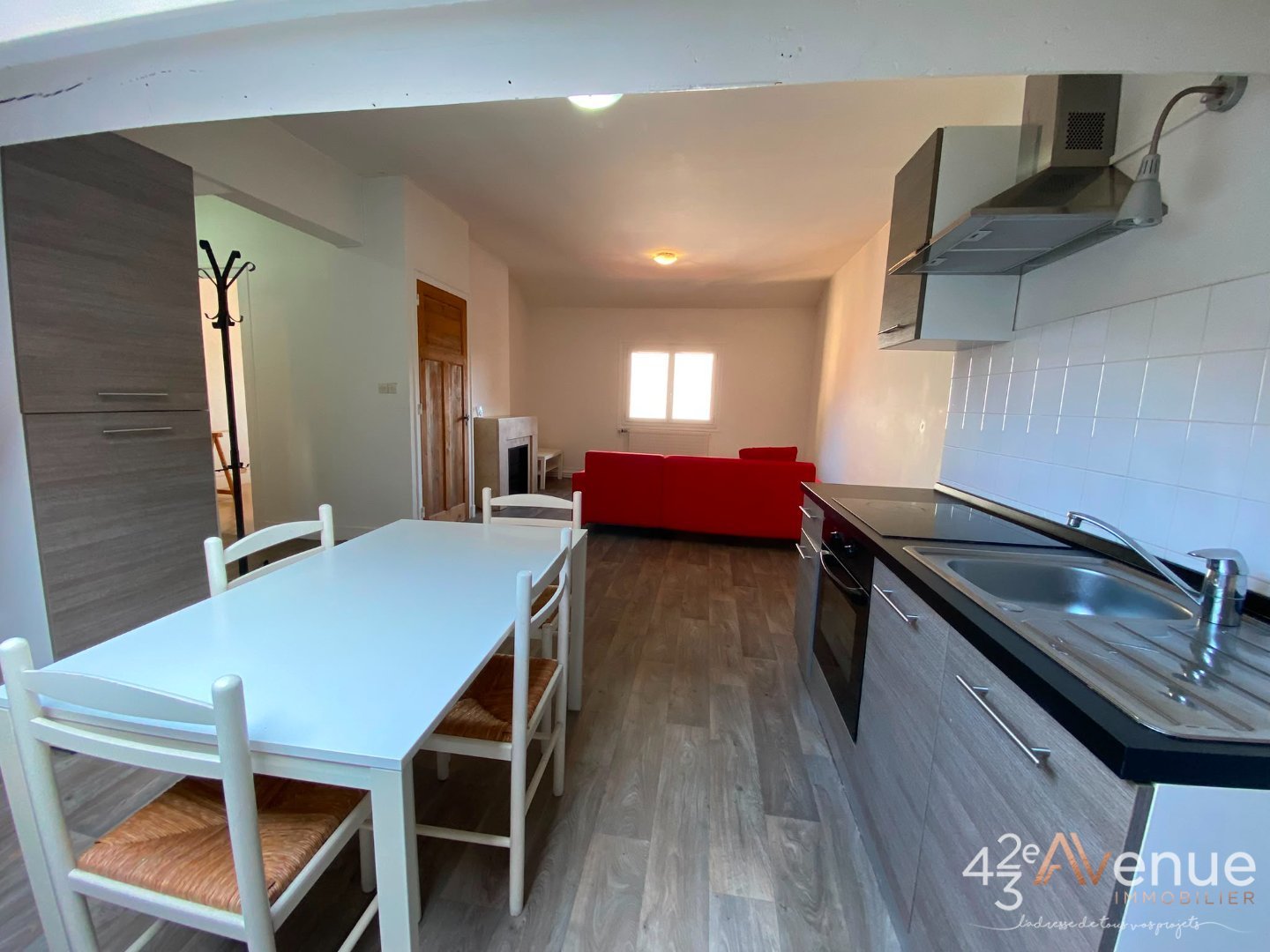 APPARTEMENT T3 A LOUER - ST ETIENNE CENTRE/TREFILERIE - 67 m2 - 600 &euro; charges comprises par mois