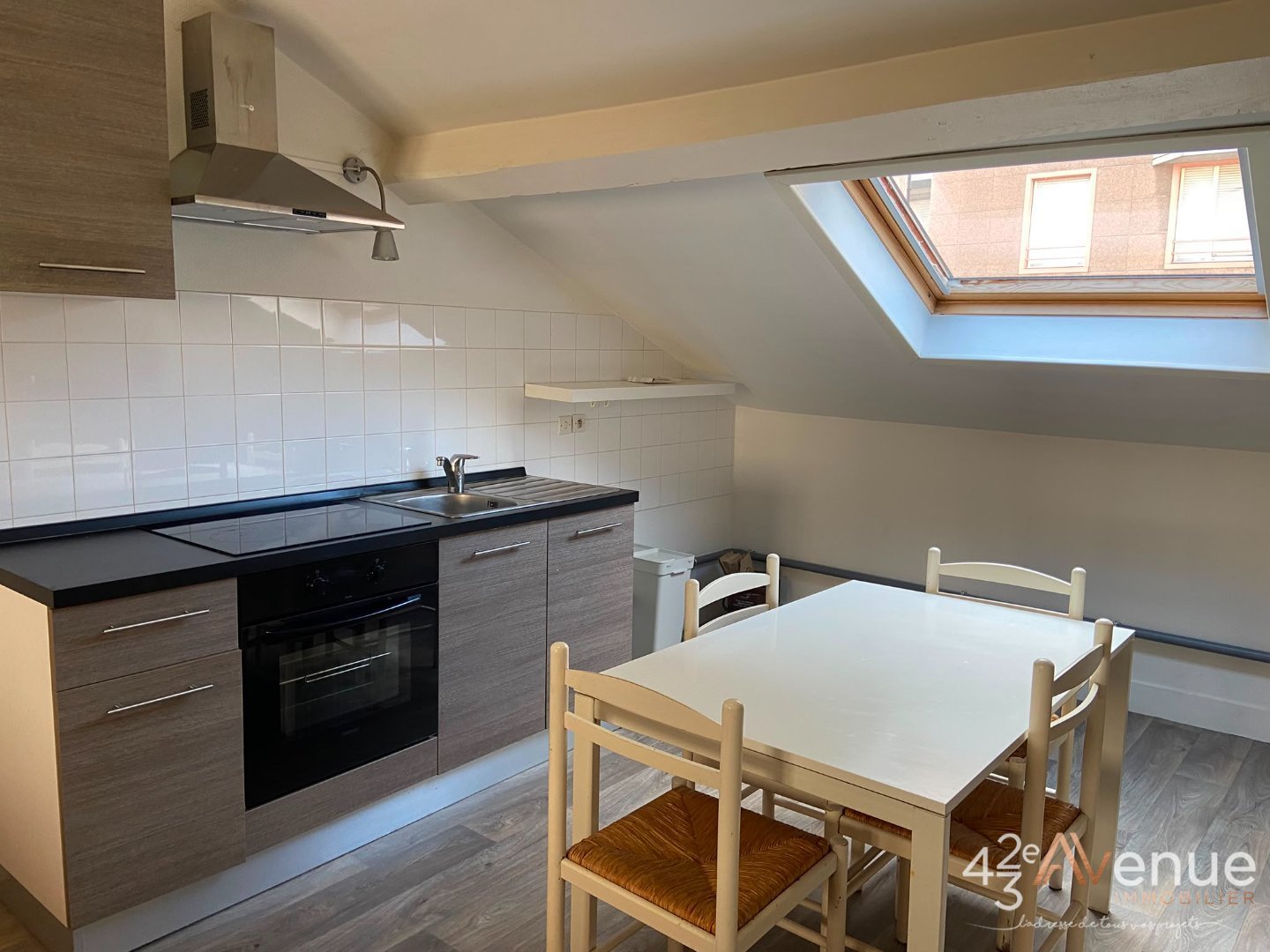 APPARTEMENT T3 A LOUER - ST ETIENNE CENTRE/TREFILERIE - 67 m2 - 600 &euro; charges comprises par mois