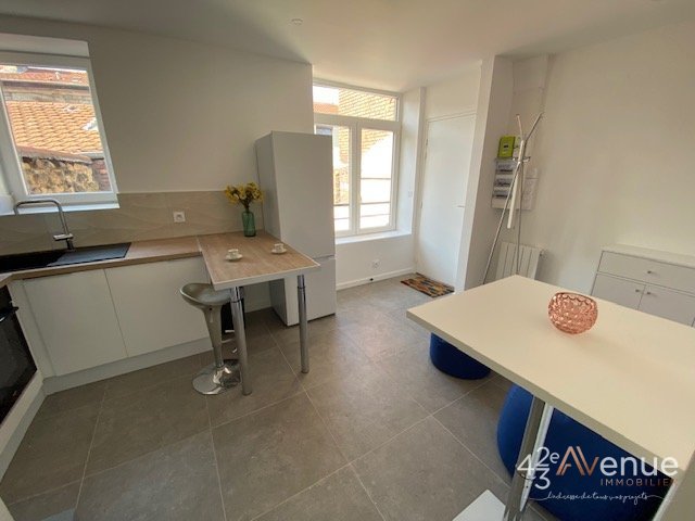 Duplex - ST ETIENNE CENTRE VILLE - 42.49 m2 - LOUÉ