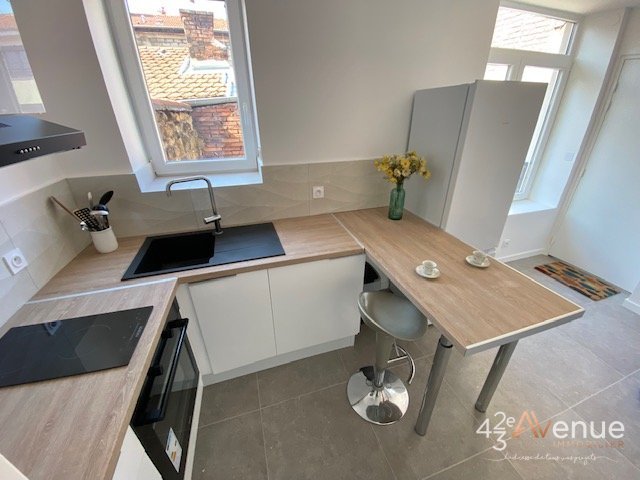 Duplex - ST ETIENNE CENTRE VILLE - 42.49 m2 - LOUÉ