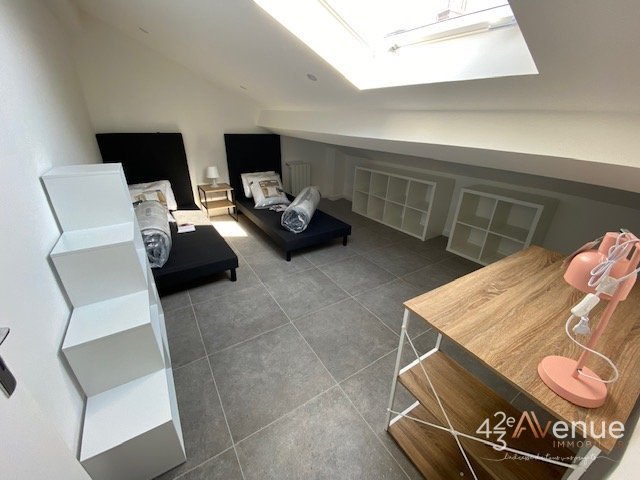 Duplex - ST ETIENNE CENTRE VILLE - 42.49 m2 - LOUÉ