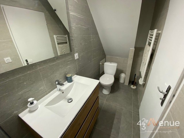 Duplex - ST ETIENNE CENTRE VILLE - 42.49 m2 - LOUÉ