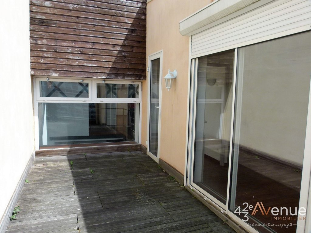 APPARTEMENT T4 - ST ETIENNE FACULTE   CENTRE DEUX - 118 m2 - LOUÉ