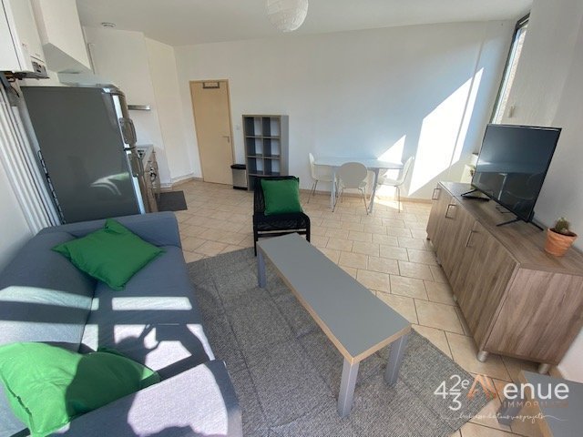 APPARTEMENT T4 A LOUER - ST ETIENNE FACULTE   CENTRE DEUX - 76.77 m2 - 700€ charges comprises par mois