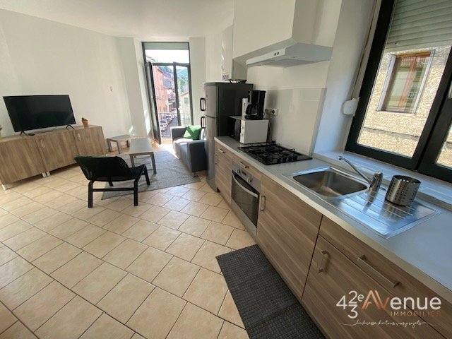 APPARTEMENT T4 - ST ETIENNE FACULTE   CENTRE DEUX - 72.95 m2 - LOU&Eacute;