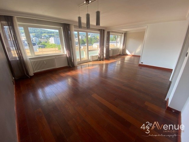 APPARTEMENT T5 - ST ETIENNE FAURIEL - 102.67 m2 - LOU&Eacute;
